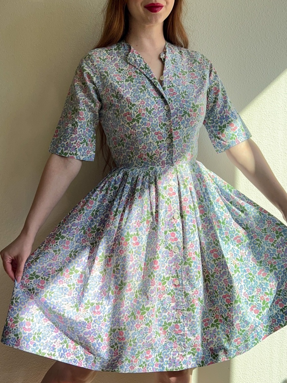 Vintage 1950s Summer Dress With Purple Daisy Print (XS)